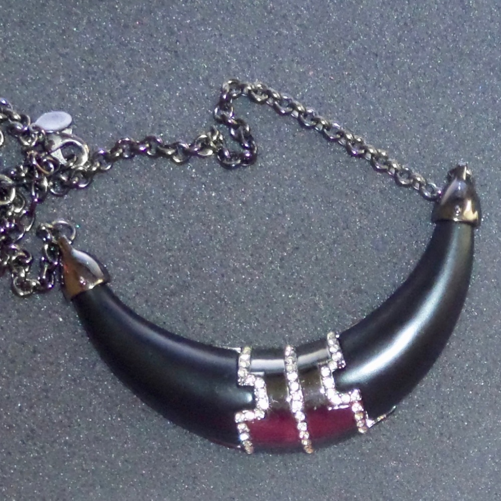 Kara Ross Horn Crystals Collar Necklace NWT